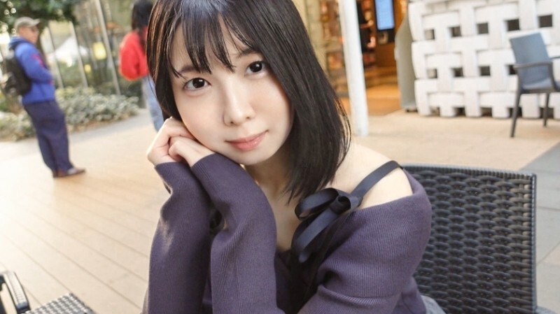 SIRO-5489 "【Is this gap amazing?】 A calm nursery teacher who is popular with parents is sexually frustrated. She has a pure face, but she wears underwear like this all the time… The sight of her shaking her hips on her own is too erotic! […]&quot