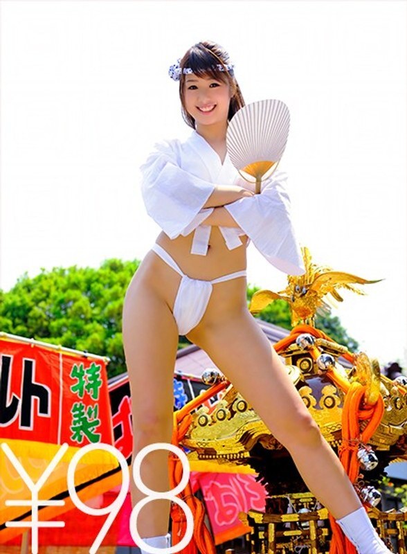 DV-1416 Mii Nana's work at an affordable price! It's a festival, it's sex! Naked Mii Nana in a happi coat is face-to-face union at the entrance. She shows off in a cowgirl position to the men carrying the mikoshi. When the mikoshi goes away